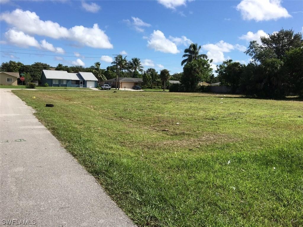 1700 46th Ter., Naples, FL 34116