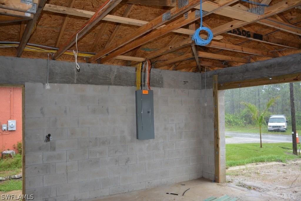 1011 Alfreda Ave., Lehigh Acres, FL 33971