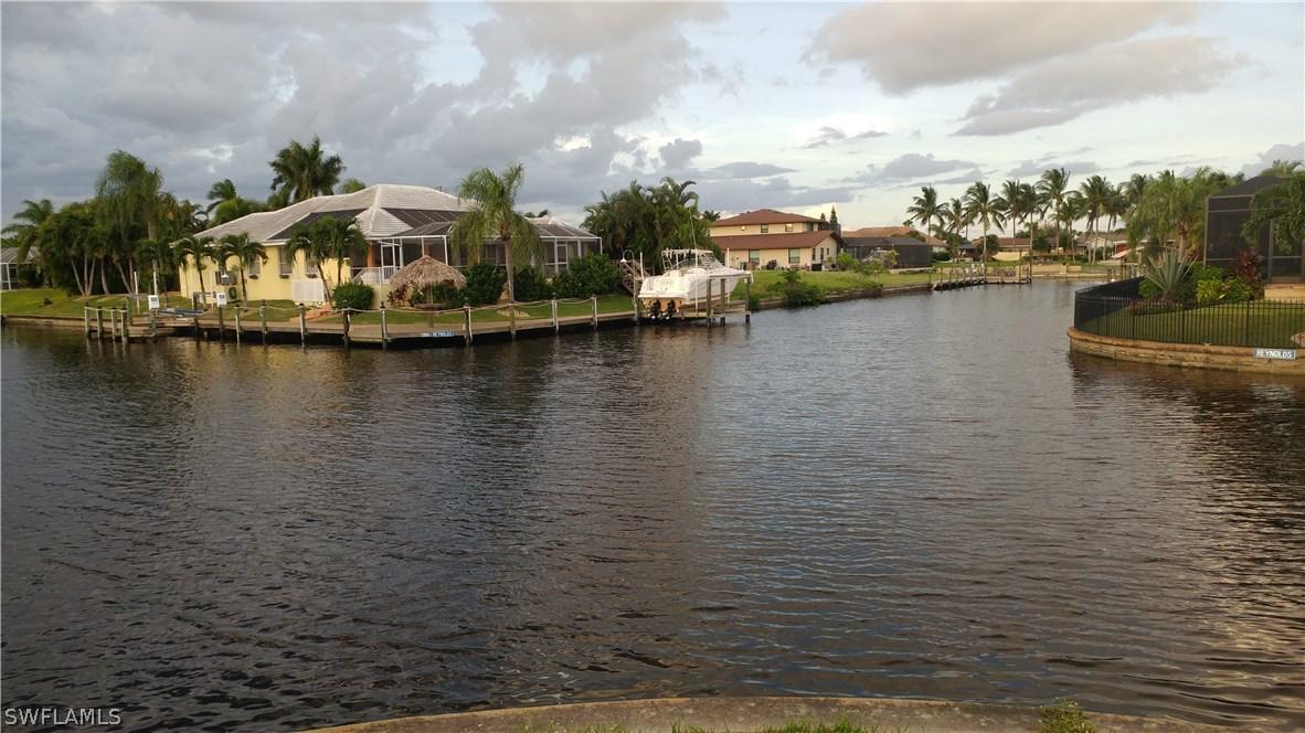 2711 SE 24th Pl., Cape Coral, FL 33904