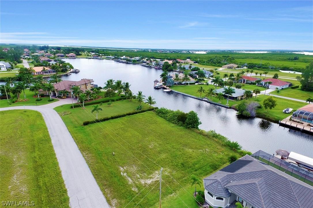 136 SW 38th Pl., Cape Coral, FL 33991