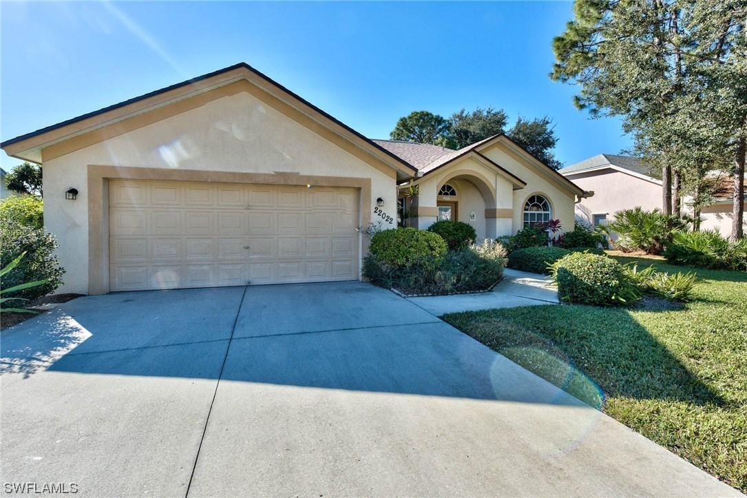 22022 Seashore Cir., Estero, FL 33928