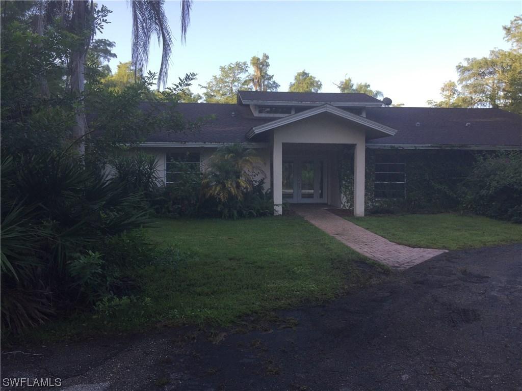 5750 Napa Woods Way, Naples, FL 34116