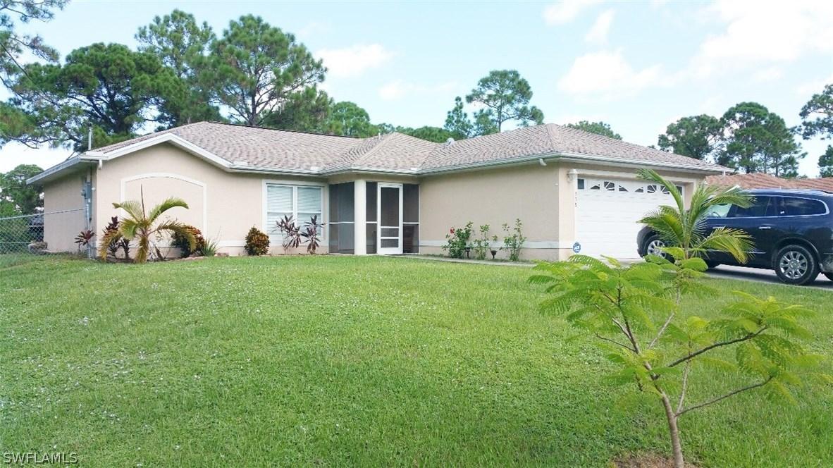 338 Mangonia Ave., Lehigh Acres, FL 33974
