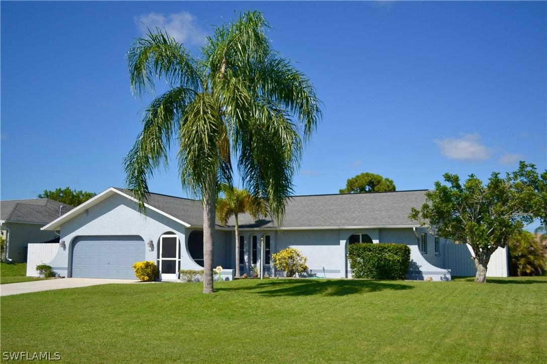 920 NW 5th Pl., Cape Coral, FL 33993
