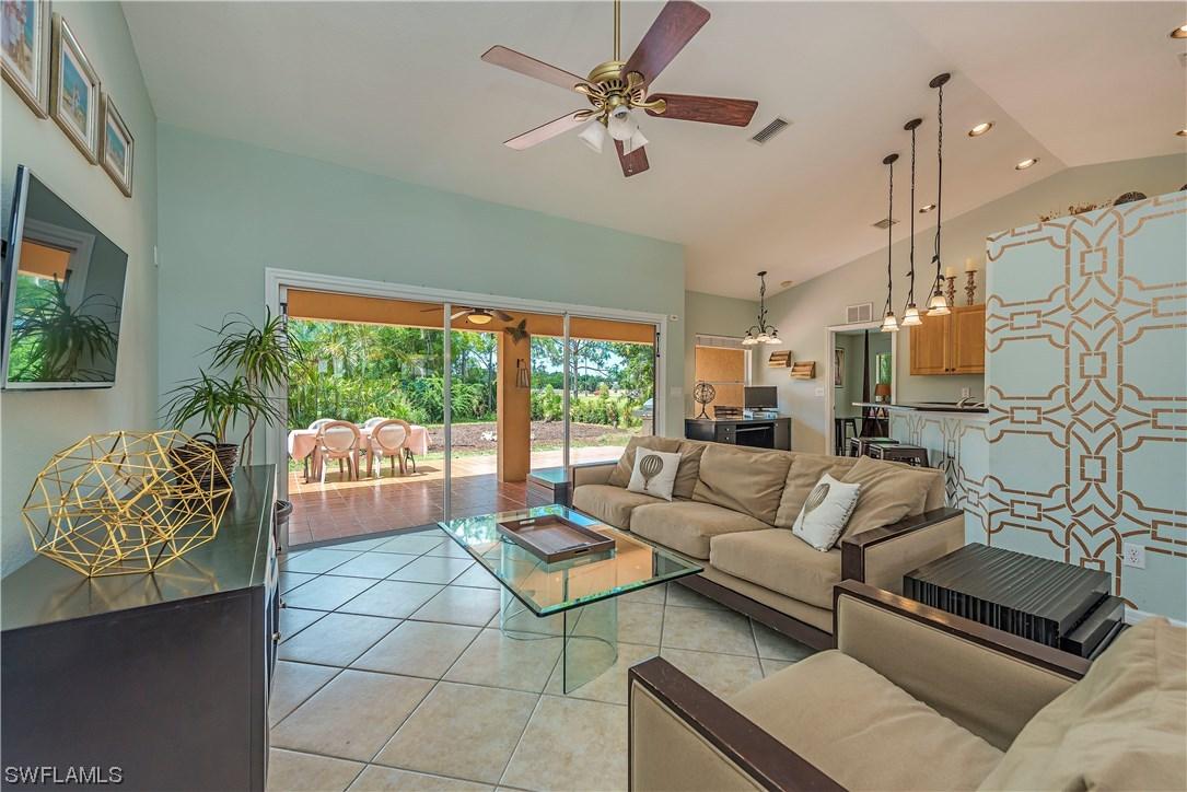 27300 Imperial Oaks Cir., Bonita Springs, FL 34135