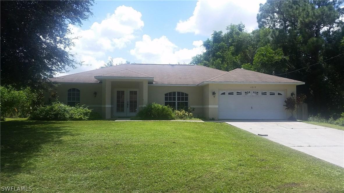 4217 6th St., Lehigh Acres, FL 33971
