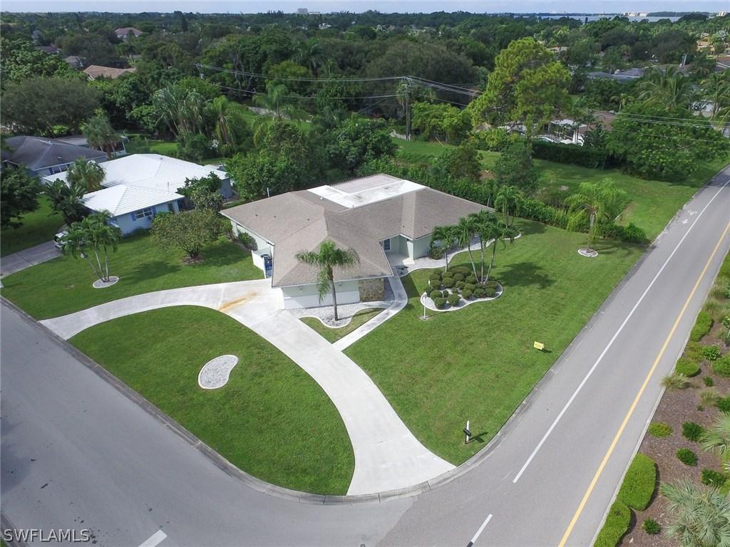 1406 Tanglewood Pkwy., Fort Myers, FL 33919