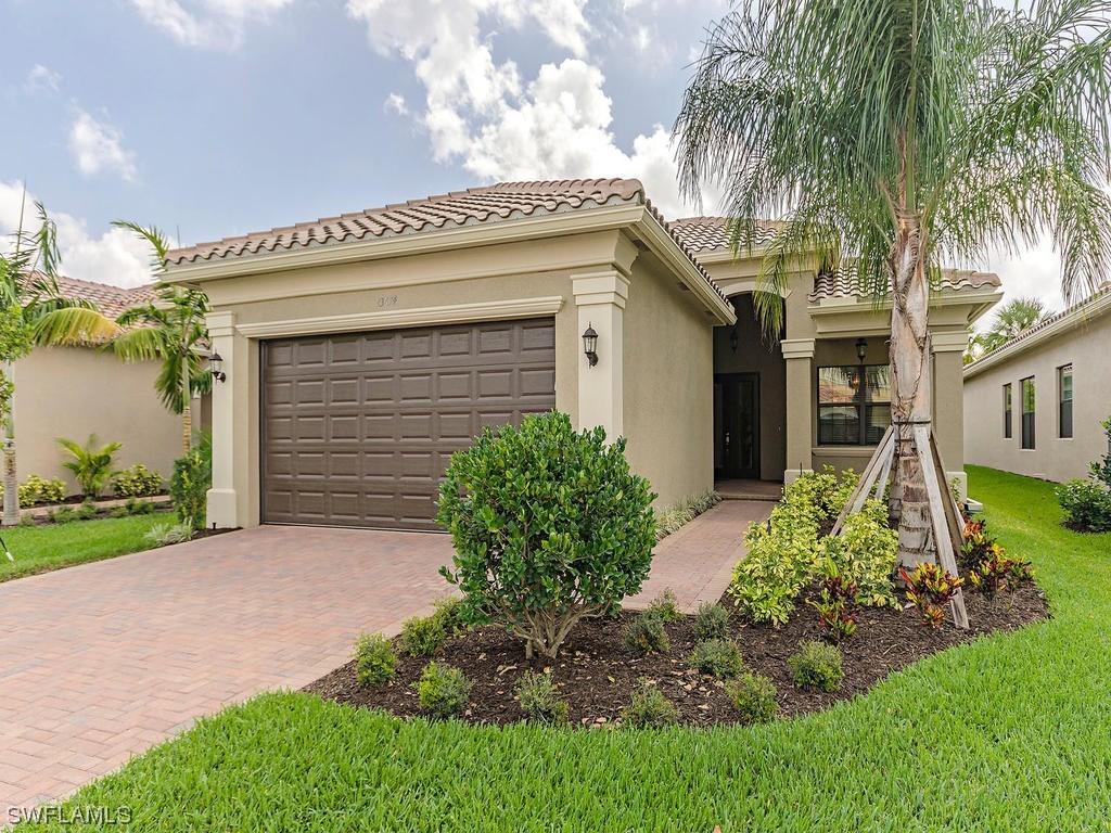 13674 Mandarin Cir., Naples, FL 34109