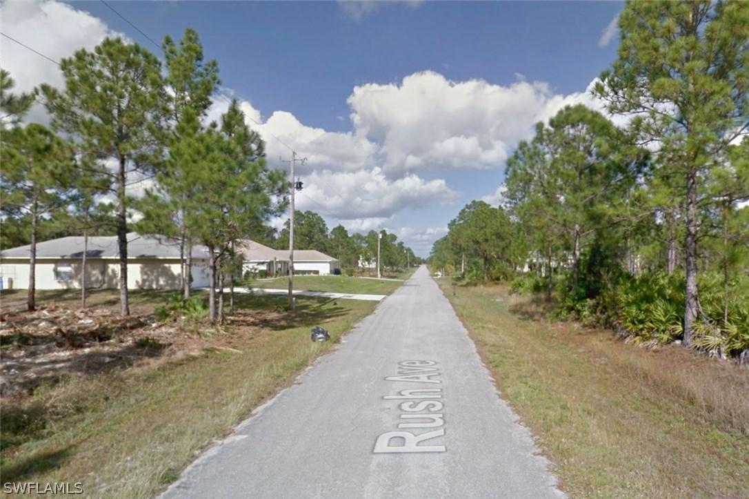 915 Rush Ave., Lehigh Acres, FL 33972