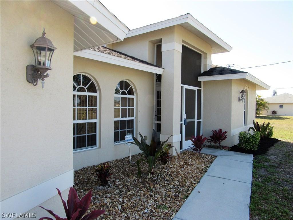 3705 SW 17th Pl., Cape Coral, FL 33914