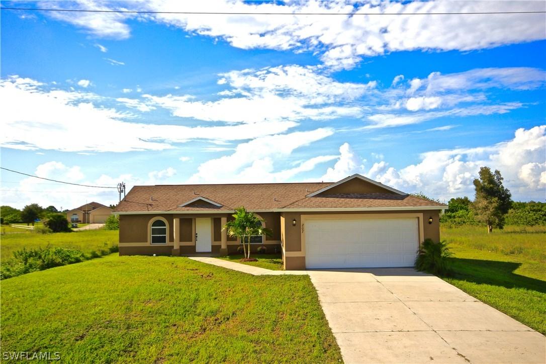 207 Pembroke St., Lehigh Acres, FL 33974