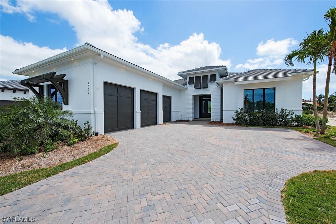 1651 Vinland Way, Naples, FL 34105