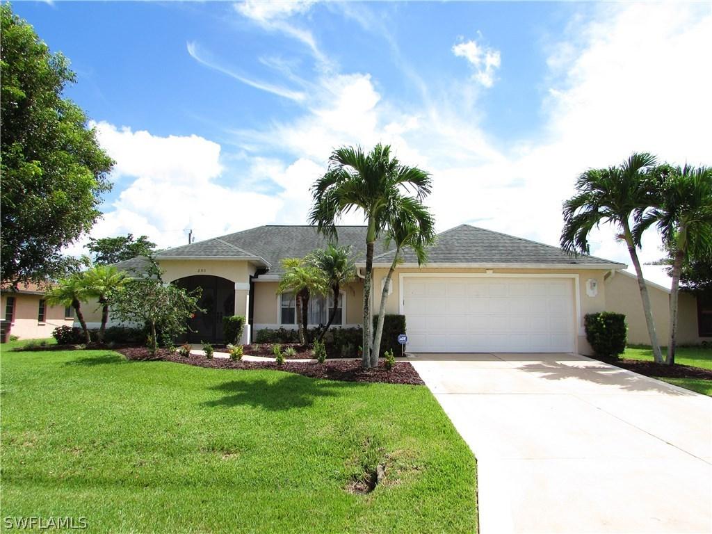 203 SE 14th Ct., Cape Coral, FL 33990