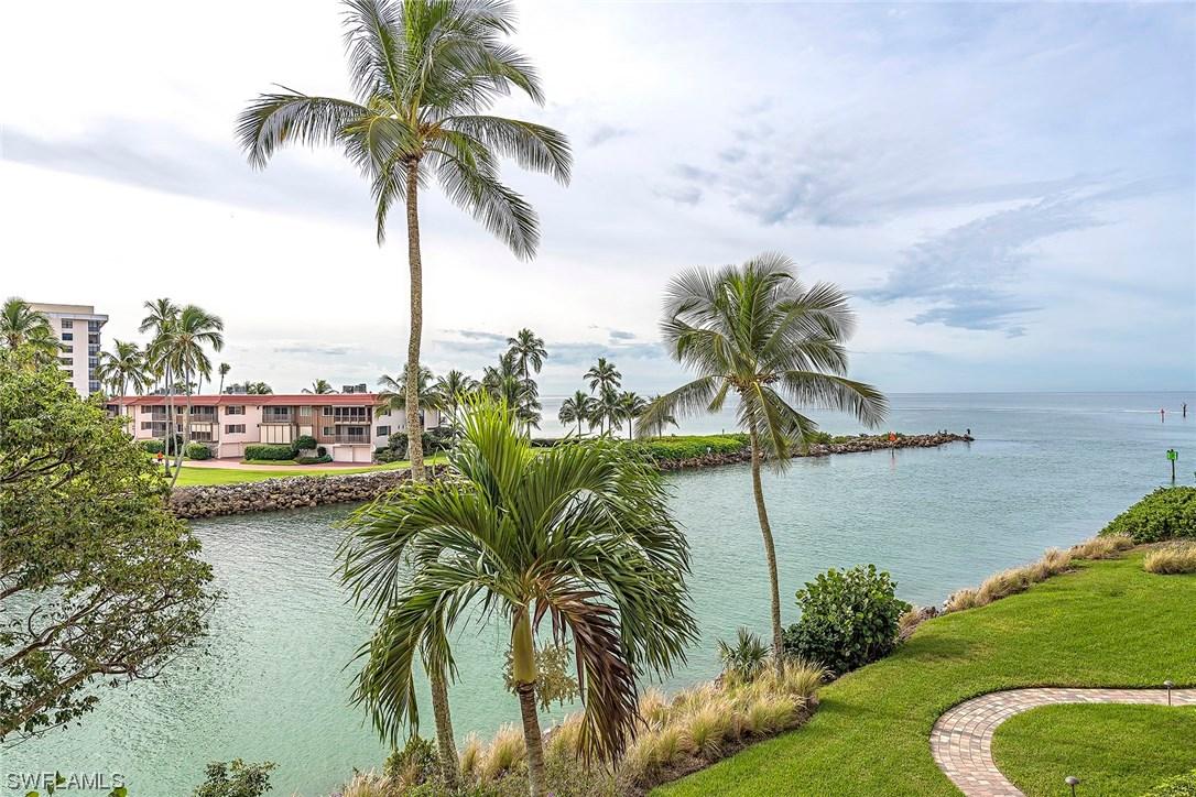2326 Gulf Shore Blvd. #310, Naples, FL 34103