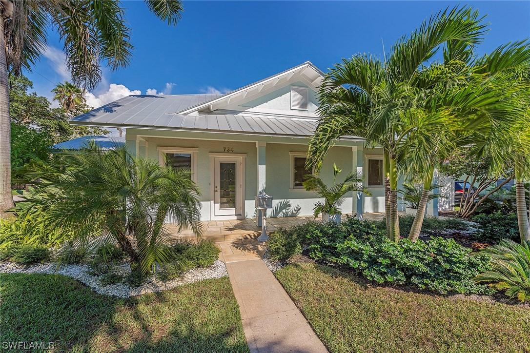 734 11th St., Naples, FL 34102