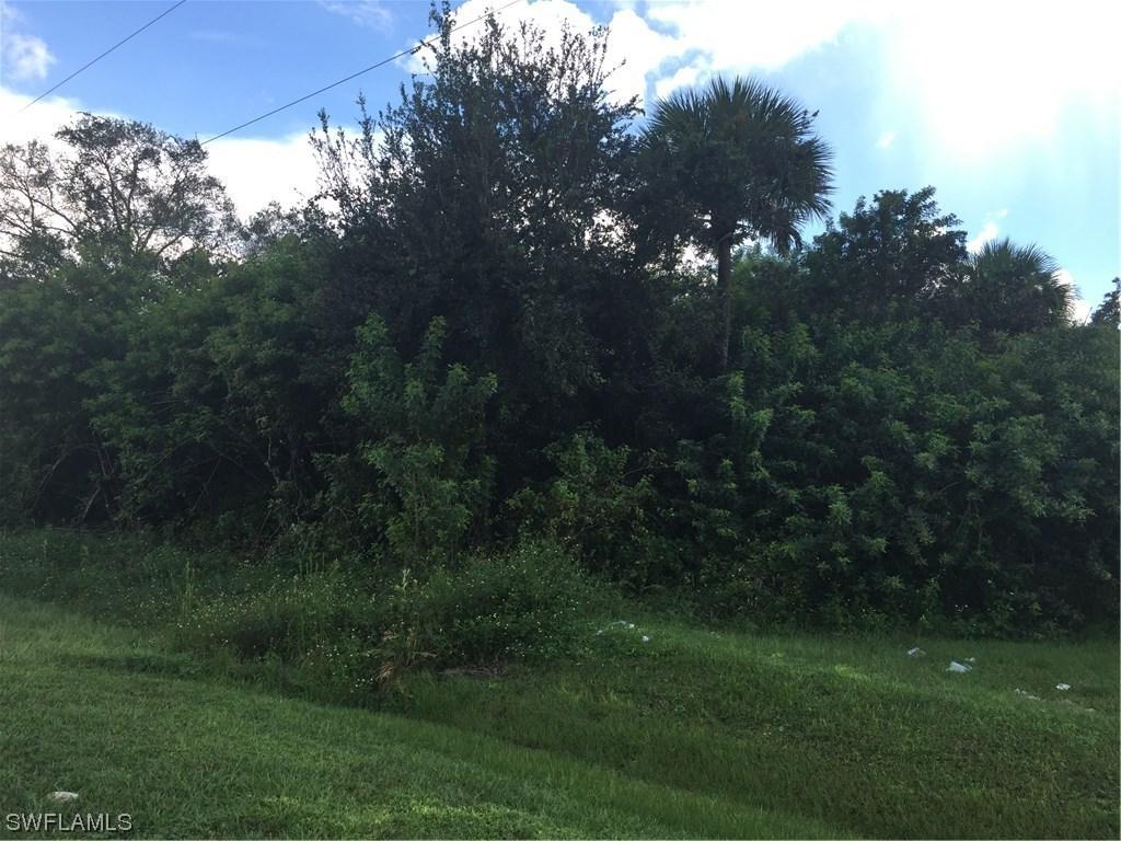 3784 20th Ave., Naples, FL 34117