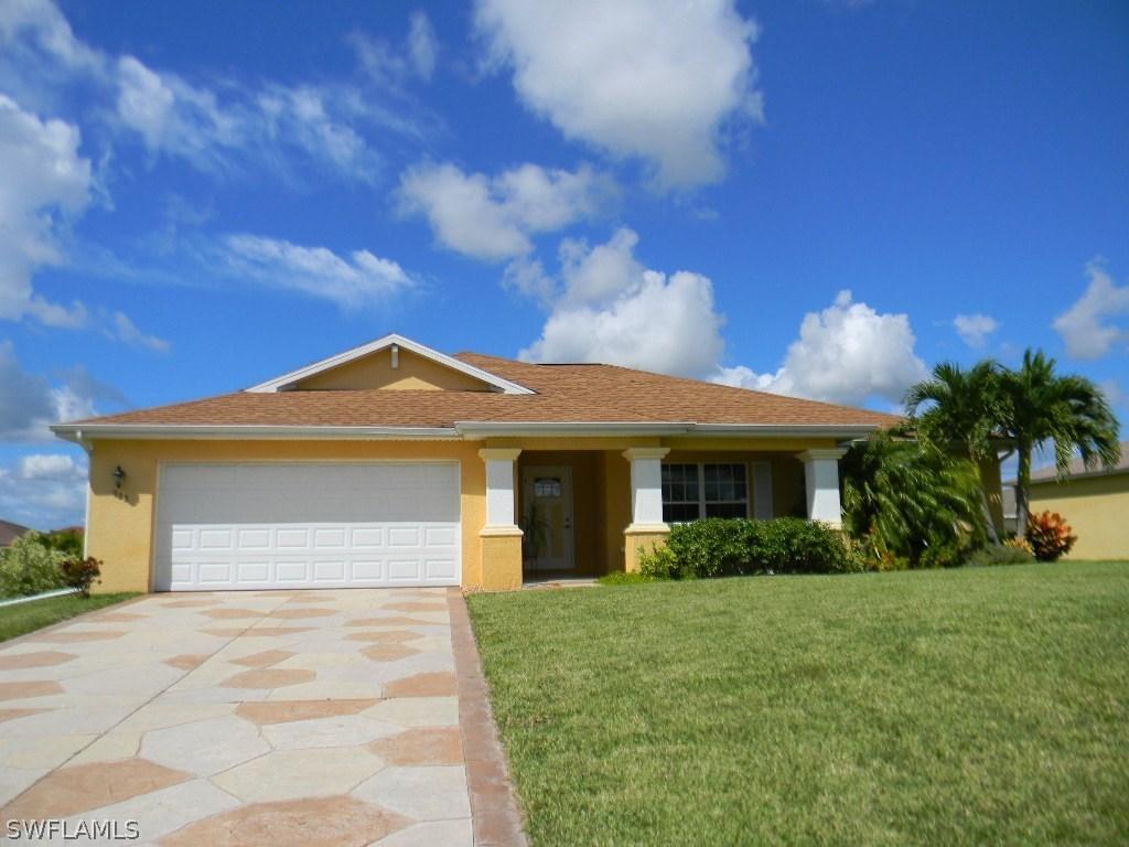 938 NW 6th Pl., Cape Coral, FL 33993