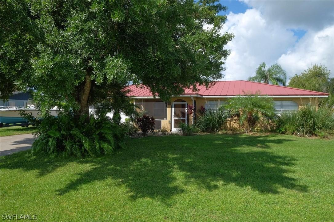 18131 Interlochen Ln., Alva, FL 33920