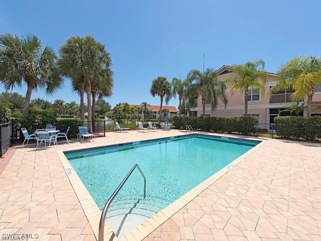 5425 Worthington Ln. #202, Naples, FL 34110
