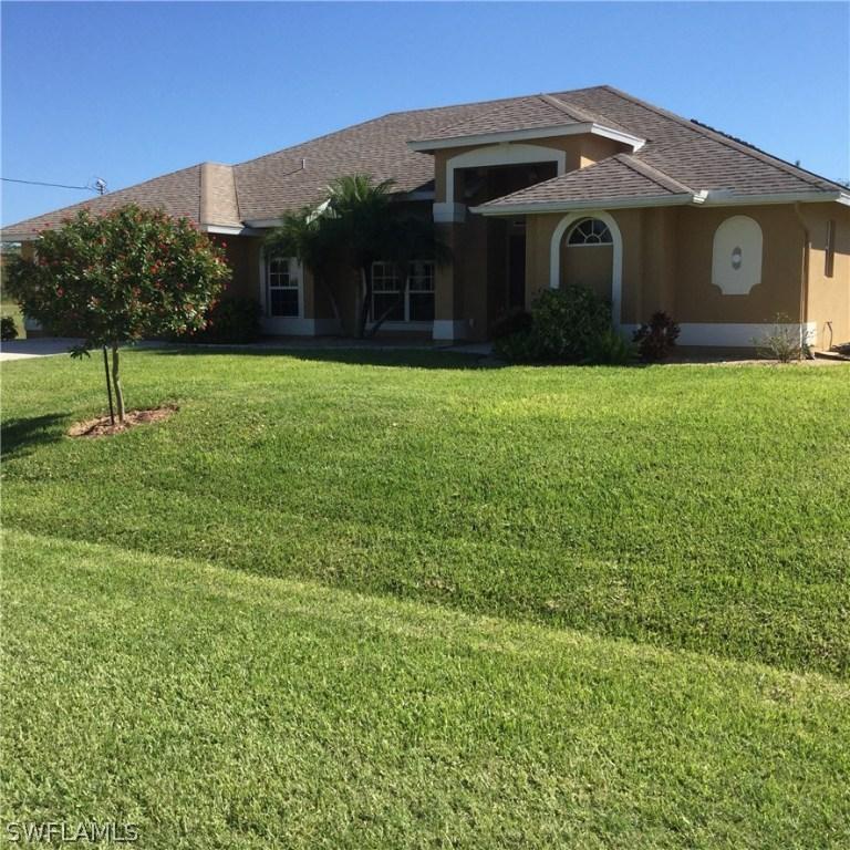 2327 NW 35th Pl., Cape Coral, FL 33993