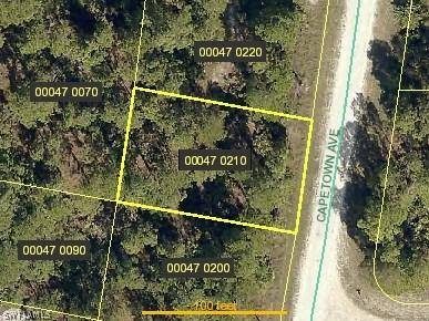 1048 Capetown Ave., Lehigh Acres, FL 33974