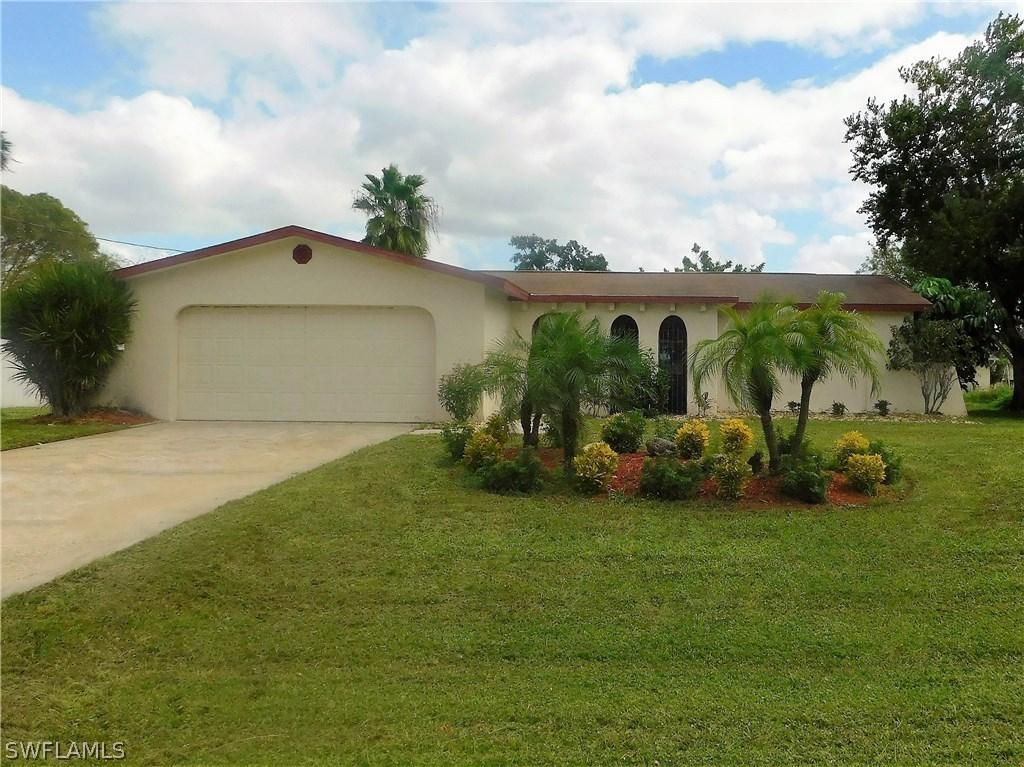 2911 SE 10th Pl., Cape Coral, FL 33904