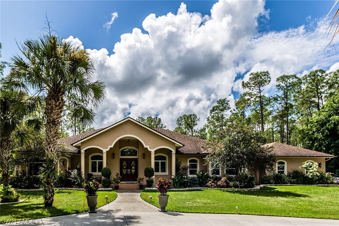 4240 5th Ave., Naples, FL 34119