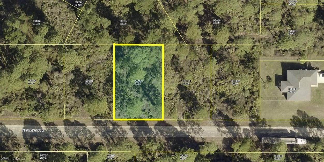 1067 Manning St., Lehigh Acres, FL 33974