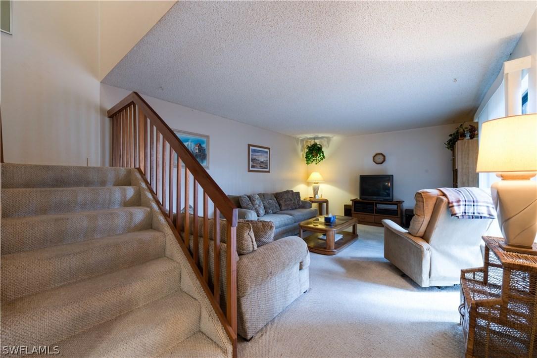 5213 Cedarbend Dr. #4, Fort Myers, FL 33919