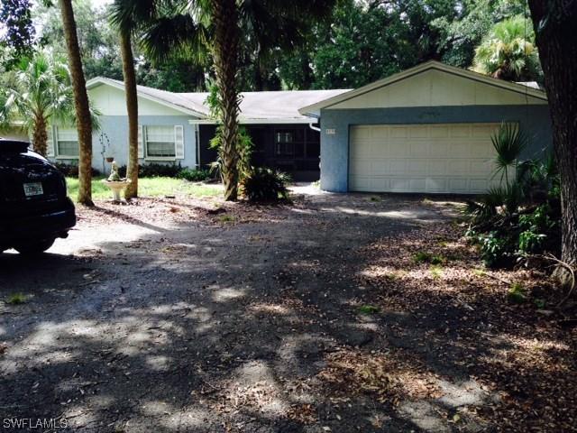 4330 Pine Ridge Rd., Naples, FL 34119