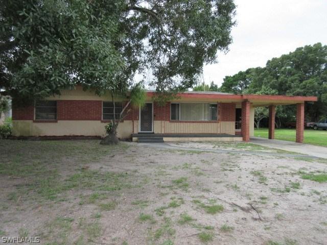 3034 Saint Charles St., Fort Myers, FL 33916