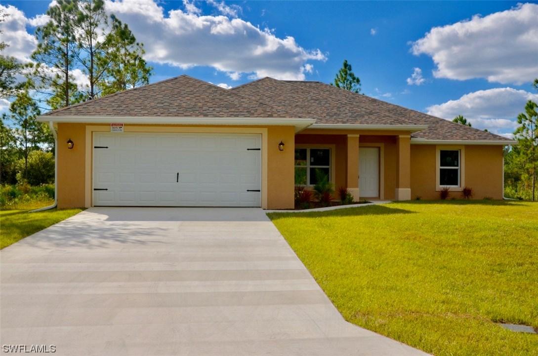 1003 Poinsettia Ave., Lehigh Acres, FL 33972