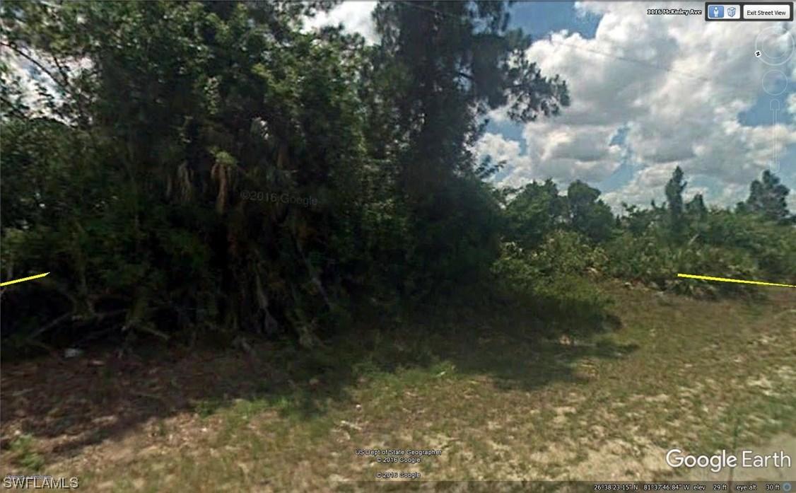 1102 Mckinley Ave., Lehigh Acres, FL 33972