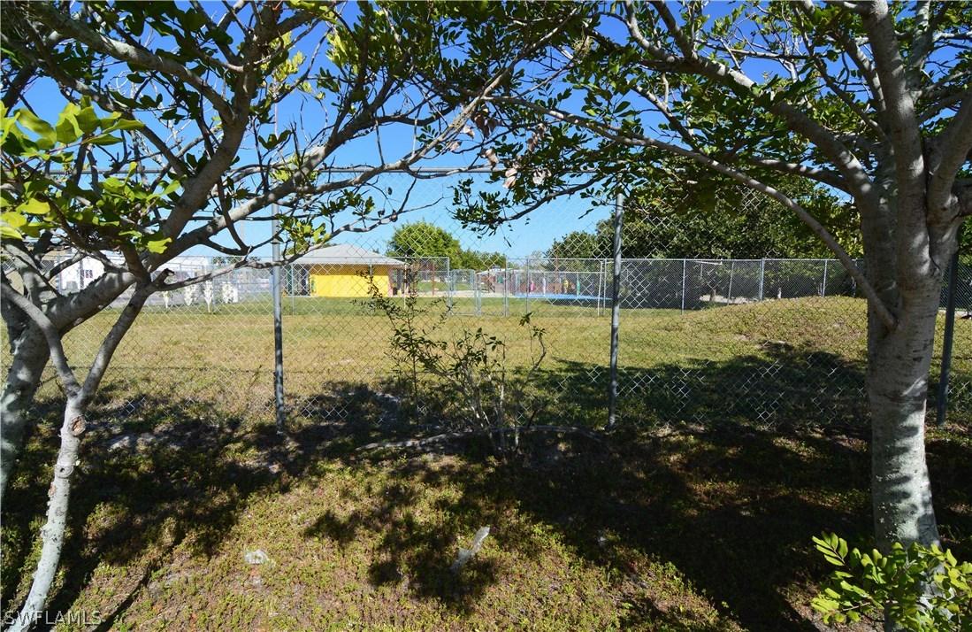 1718 SE 47th St., Cape Coral, FL 33904