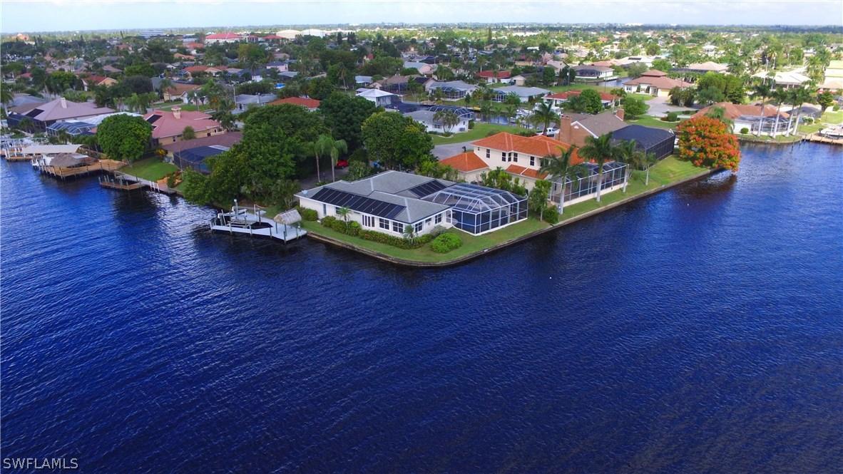 2071 SE 28th St., Cape Coral, FL 33904