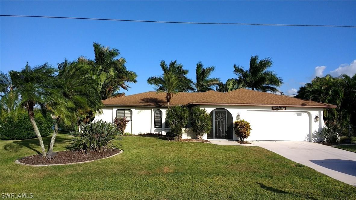 3927 SE 1st Ave., Cape Coral, FL 33904