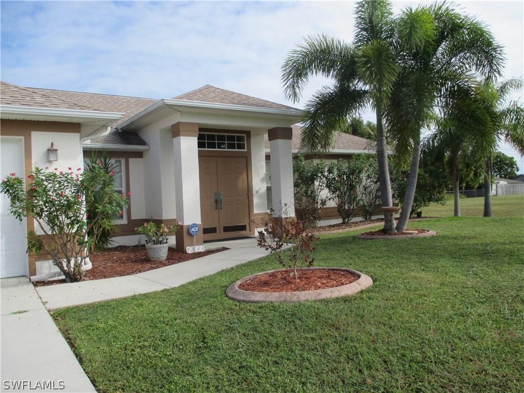233 SW 31st Ter., Cape Coral, FL 33914