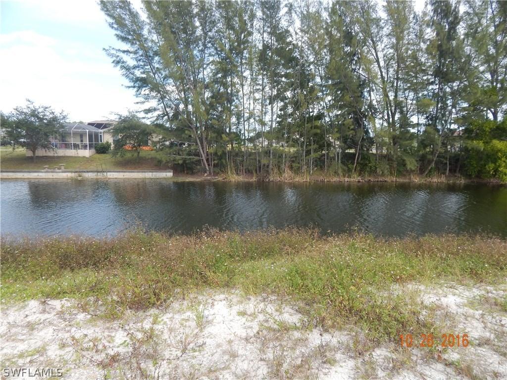 1609 SW 28th Ter., Cape Coral, FL 33914