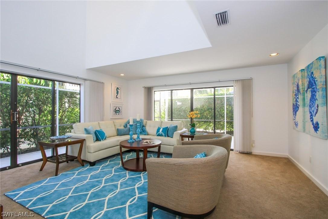 266 6th Ave. #6, Naples, FL 34102