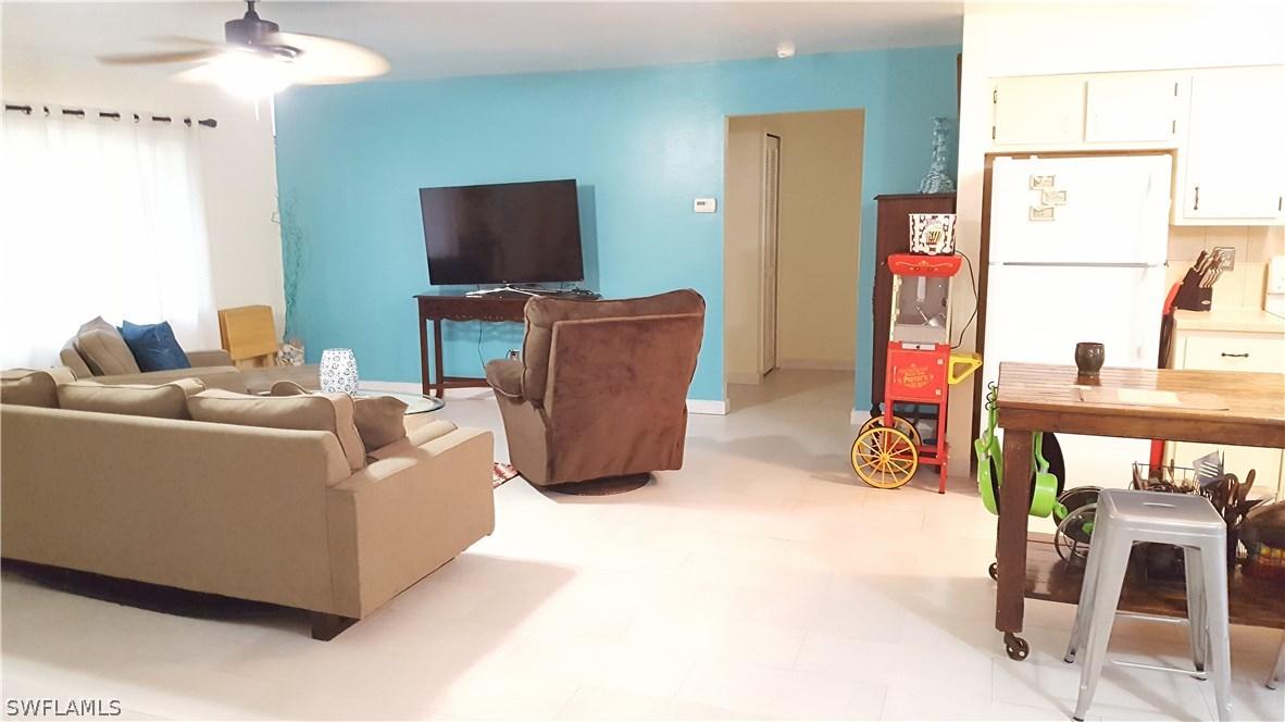 606 SW 28th Ter., Cape Coral, FL 33914