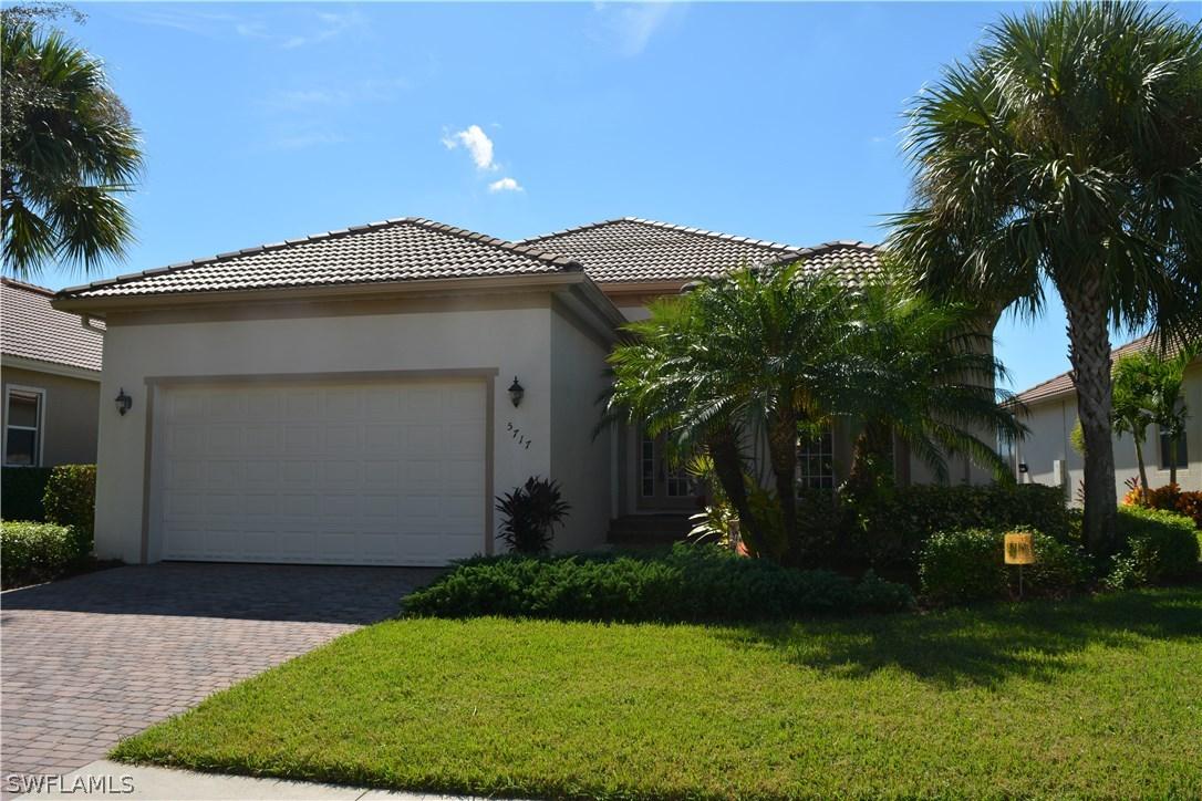 5717 Calmar Breeze Ln., Fort Myers, FL 33908