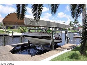 5218 Nautilus Dr., Cape Coral, FL 33904