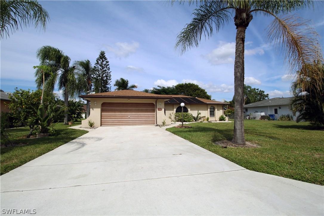 3572 Bailes St., Bonita Springs, FL 34134
