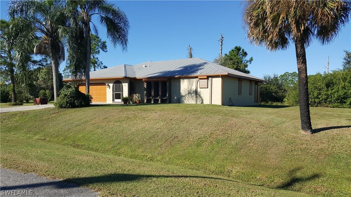 621 Lake Ave., Lehigh Acres, FL 33972