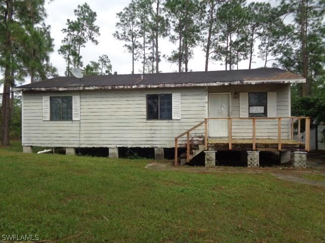 1216 Thompson Ave., Lehigh Acres, FL 33972