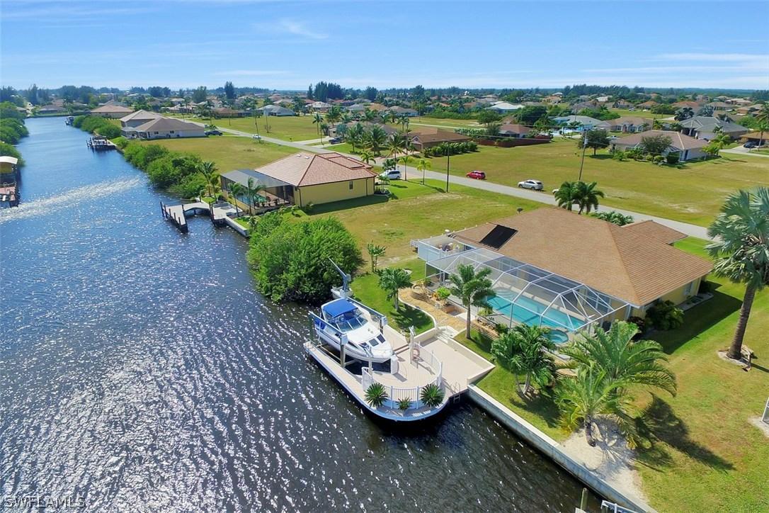 523 NW 35th Pl., Cape Coral, FL 33993
