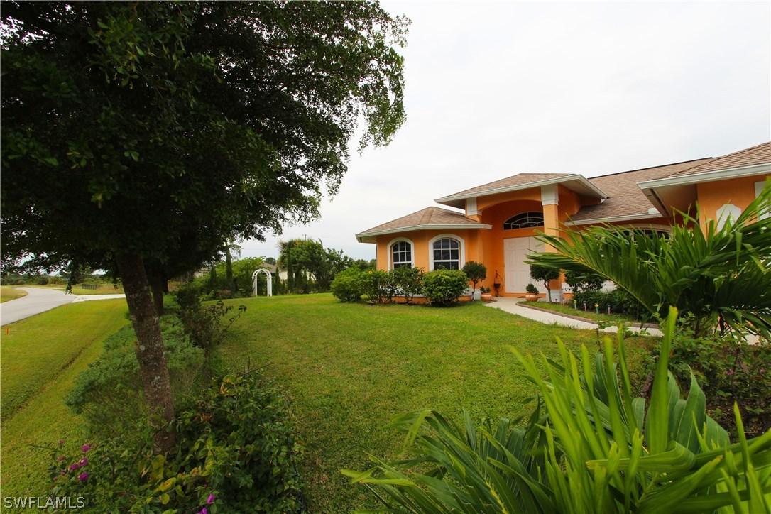 823 Portland St., Lehigh Acres, FL 33974