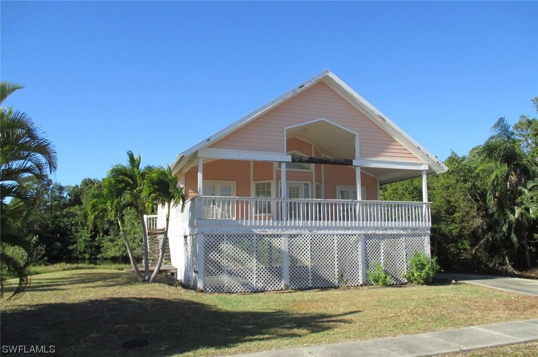 118 Balmoral Ct., Marco Island, FL 34145