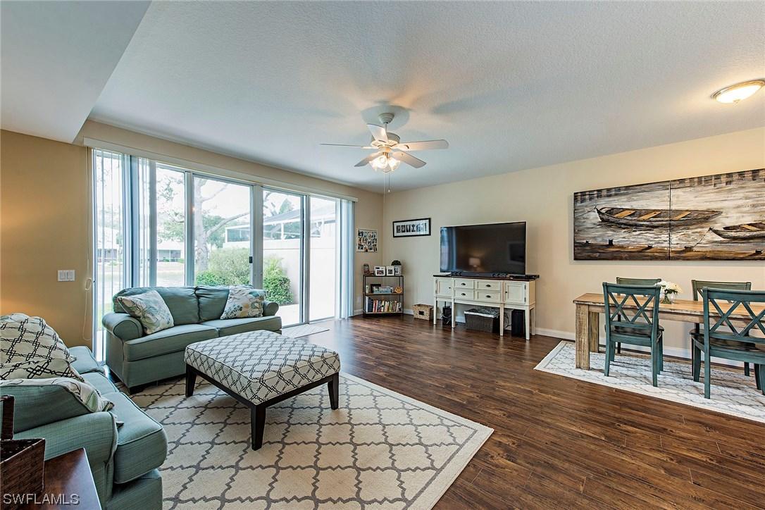 5349 Cove Cir. #129, Naples, FL 34119