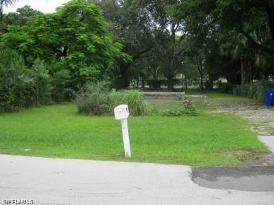 2135 Willard St., Fort Myers, FL 33901